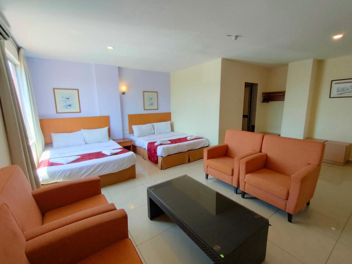 Mrc Hotel Melaka Raya Екстер'єр фото