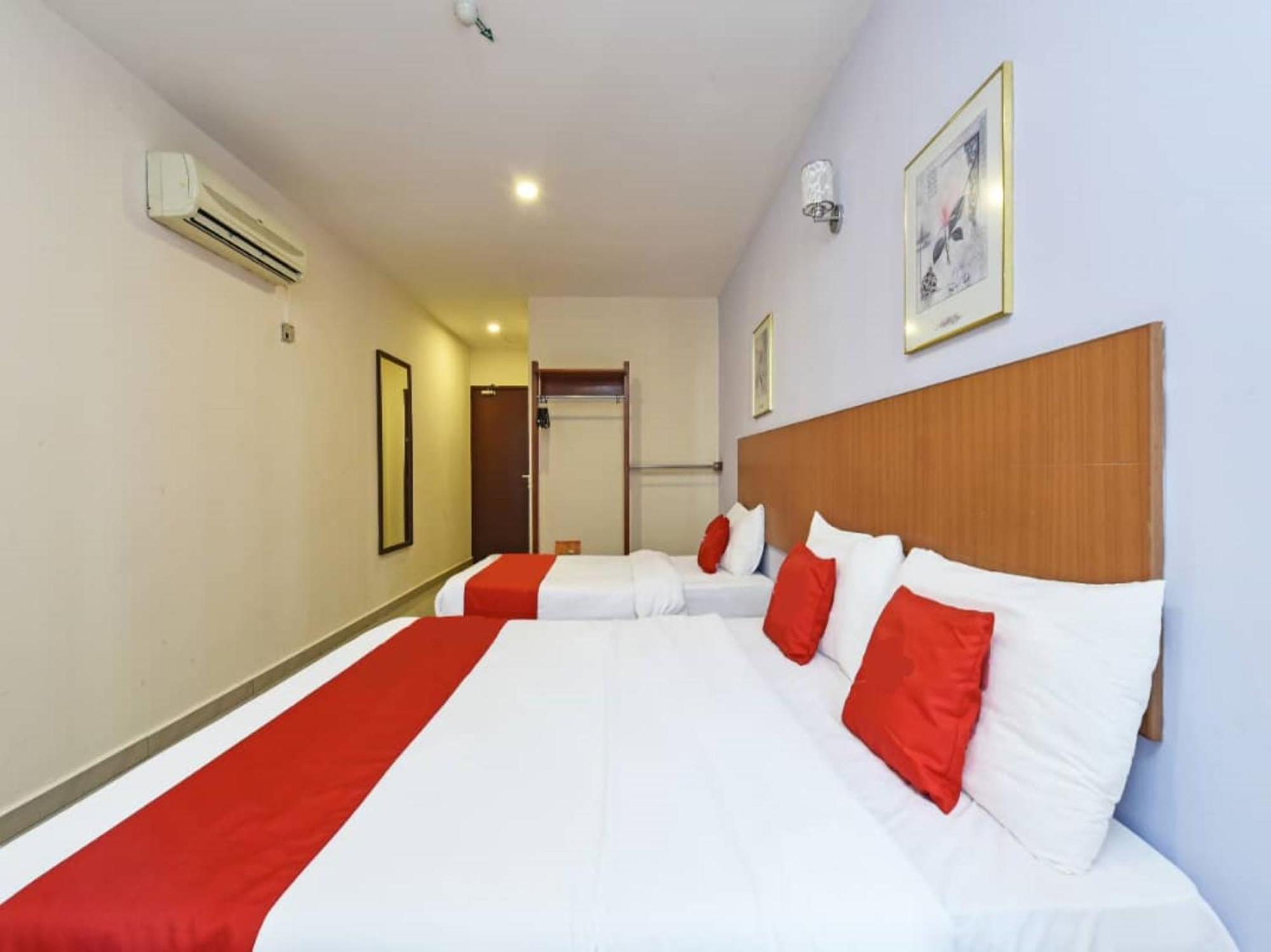 Mrc Hotel Melaka Raya Екстер'єр фото